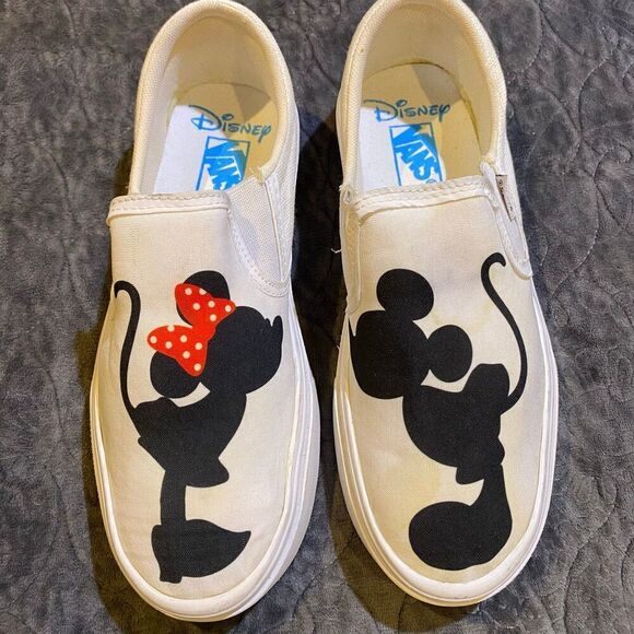 Hand painted Mickey and Minnie Vans Size 7 - Picture 9 of 11
